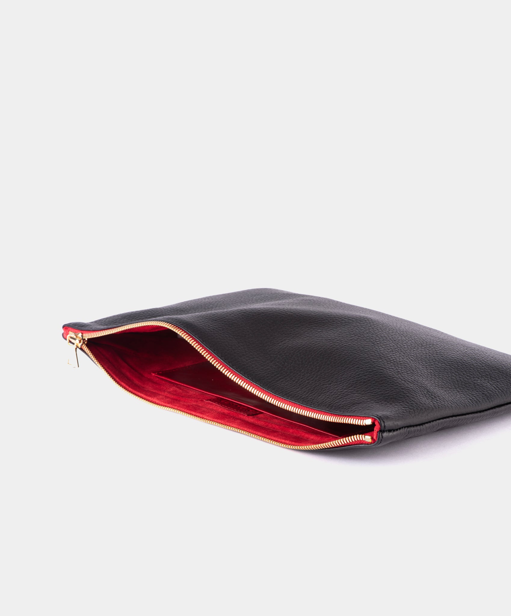 SIMPLE CLUTCH